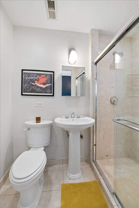 Tiny photo for 4105 N Lawndale Avenue #401, Chicago, IL 60618 (MLS # 12655021)
