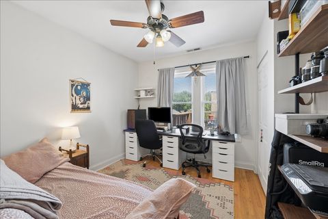 Tiny photo for 4105 N Lawndale Avenue #401, Chicago, IL 60618 (MLS # 12655021)