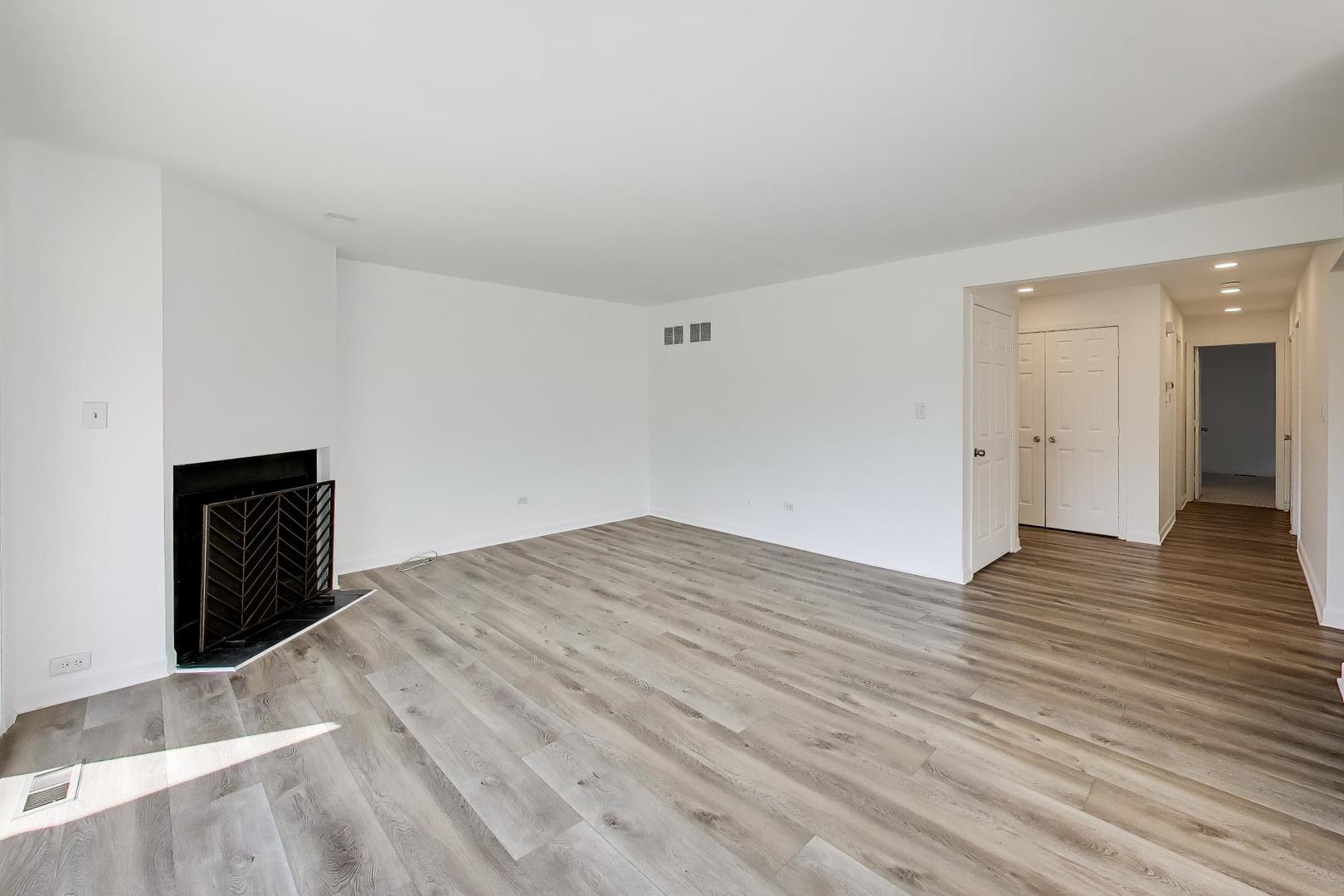 83c Thornhill Lane c