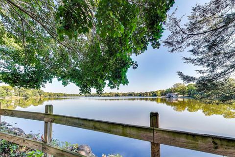 Tiny photo for 83c Thornhill Lane #c, Lake Barrington, IL 60010 (MLS # 12624169)