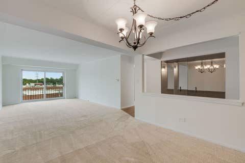 Tiny photo for 828 GRACELAND Avenue #502, Des Plaines, IL 60016 (MLS # 12716045)