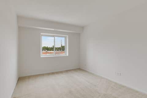 Tiny photo for 828 GRACELAND Avenue #502, Des Plaines, IL 60016 (MLS # 12716045)