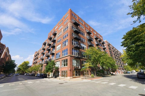 Photo of 1500 W Monroe Street #525, Chicago, IL 60607 (MLS # 12747038)
