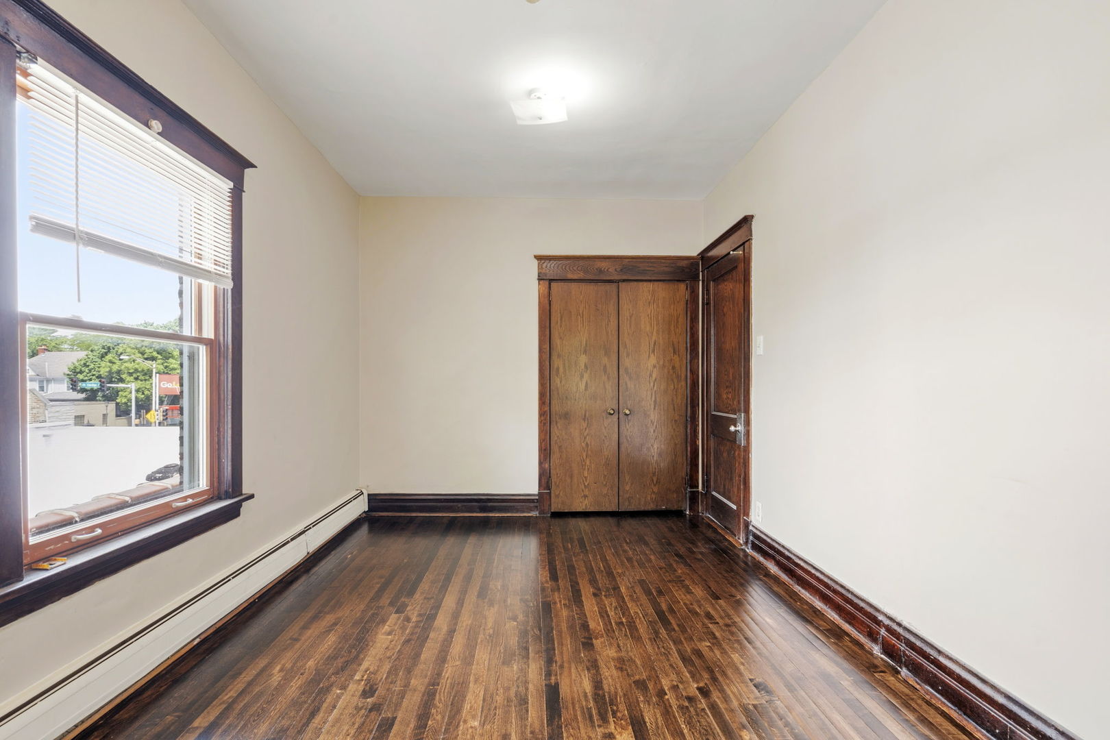 319 Chicago Avenue 2