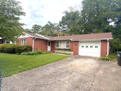 Tiny photo for 306 S Orchard Drive, Carbondale, IL 62901 (MLS # 12697631)