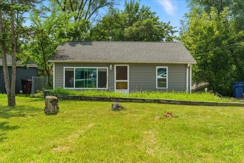 Tiny photo for 33070 N RIDGE Road, Grayslake, IL 60030 (MLS # 12441084)
