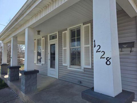 Tiny photo for 1228 S 12th Street, Quincy, IL 62301 (MLS # 12597747)