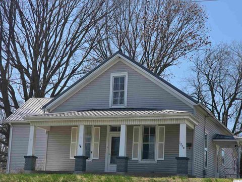 Photo of 1228 S 12th Street, Quincy, IL 62301 (MLS # 12597747)