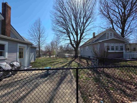 Tiny photo for 1228 S 12th Street, Quincy, IL 62301 (MLS # 12597747)