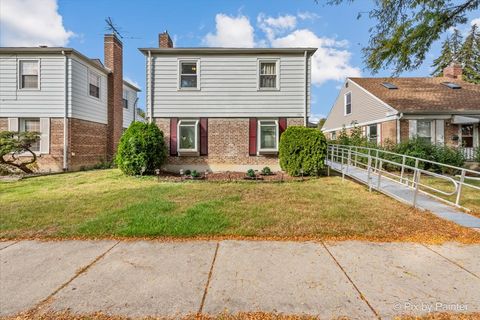 Photo of 750 Bristol Avenue, Westchester, IL 60154 (MLS # 12487981) Photo of 750 Bristol Avenue, Westchester, IL 60154 (MLS # 12487981)