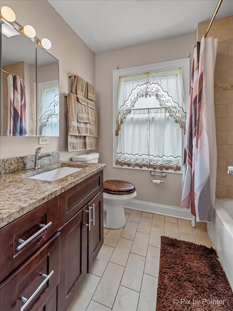 Tiny photo for 750 Bristol Avenue, Westchester, IL 60154 (MLS # 12487981)