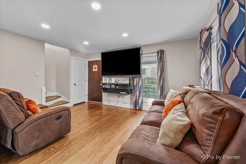 Tiny photo for 750 Bristol Avenue, Westchester, IL 60154 (MLS # 12487981)