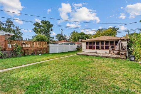 Tiny photo for 750 Bristol Avenue, Westchester, IL 60154 (MLS # 12487981)