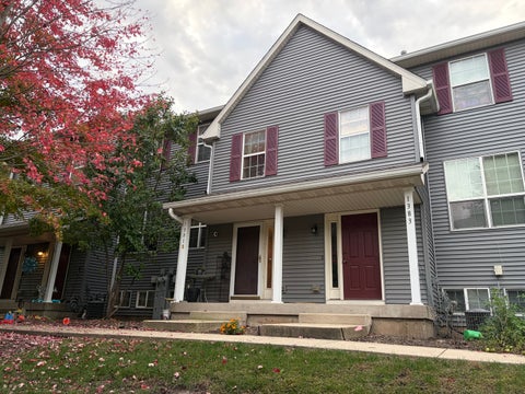 Photo of 1381 Chestnut Lane, Yorkville, IL 60560 (MLS # 12794406)