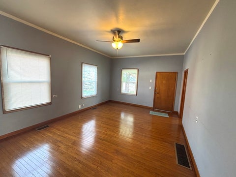 Tiny photo for 410 E Locust Street, Harrisburg, IL 62946 (MLS # 12716127)