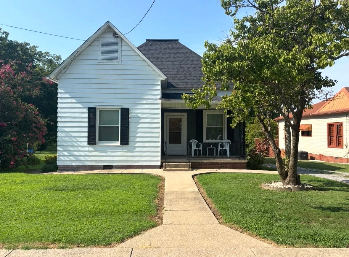 410 E Locust Street