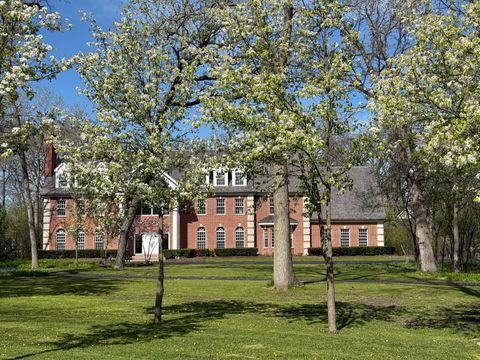 600 Broadsmoore Drive Lake Forest IL 60045