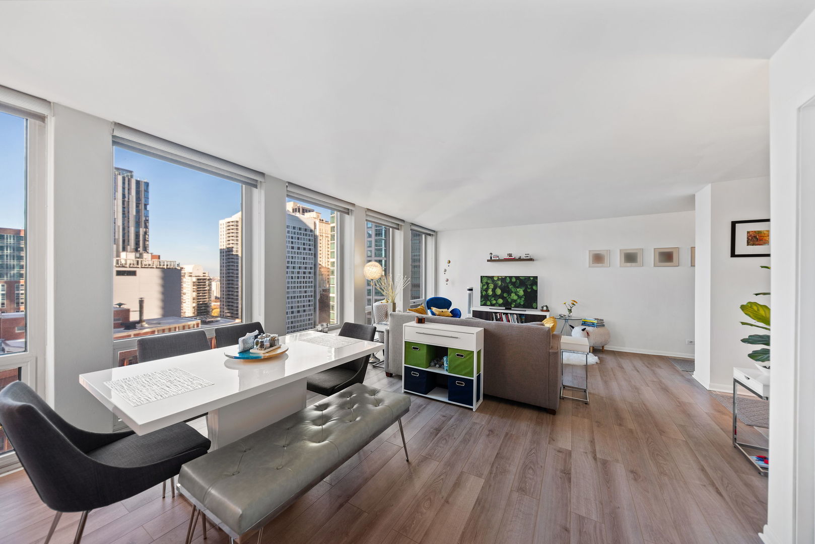 111 E Chestnut Street 24J