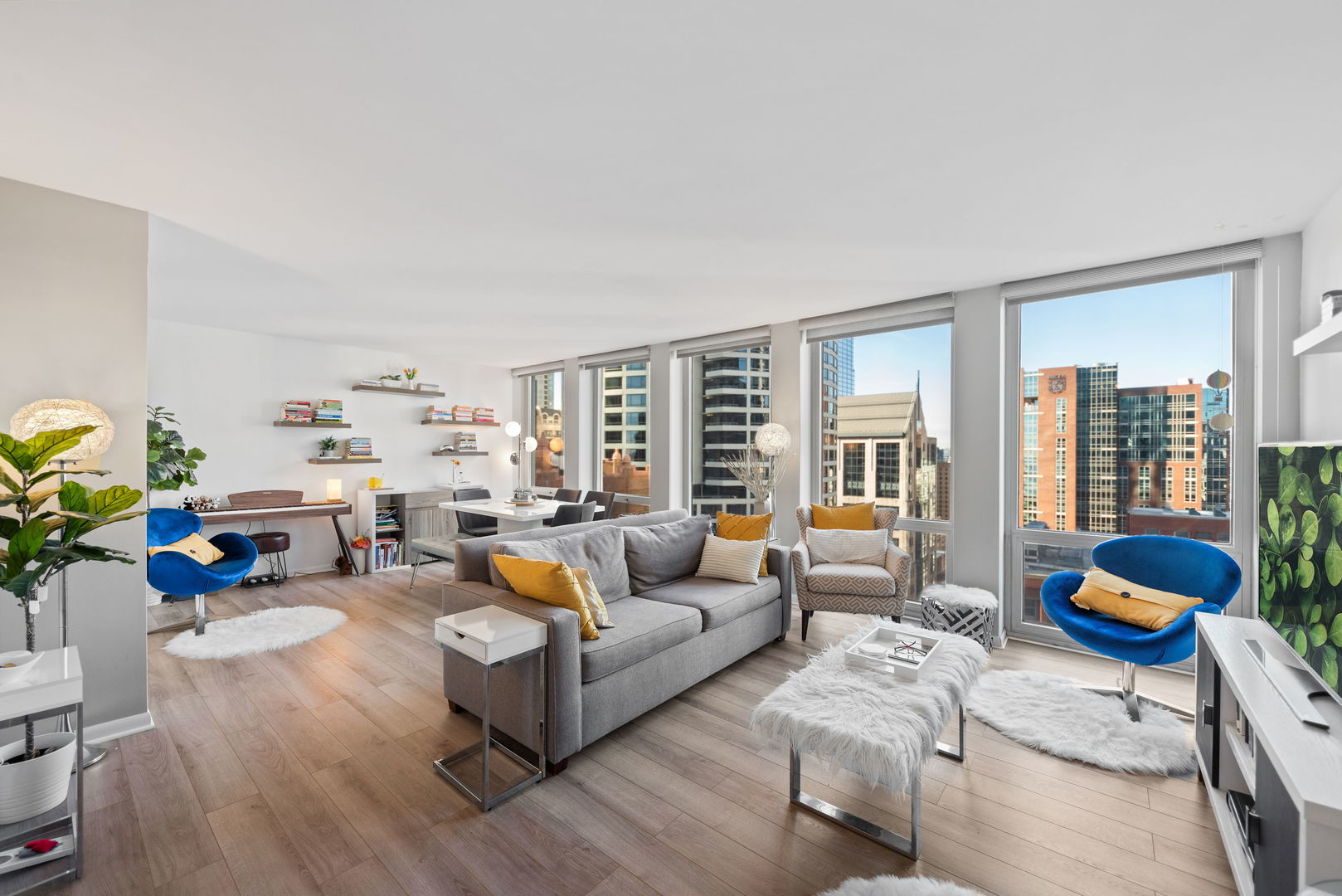 111 E Chestnut Street 24J