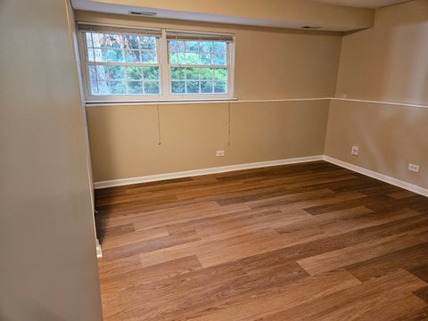 Tiny photo for 210 Redwood Court, Vernon Hills, IL 60061 (MLS # 12750855)