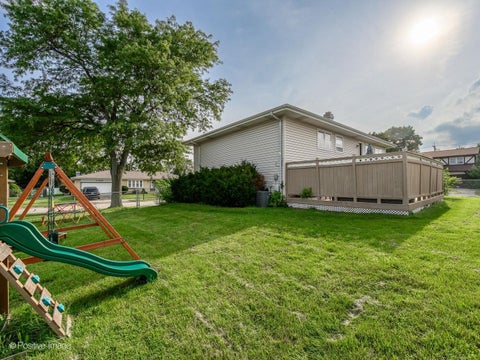 Tiny photo for 557 Delaware Trail, Carol Stream, IL 60188 (MLS # 12784278)