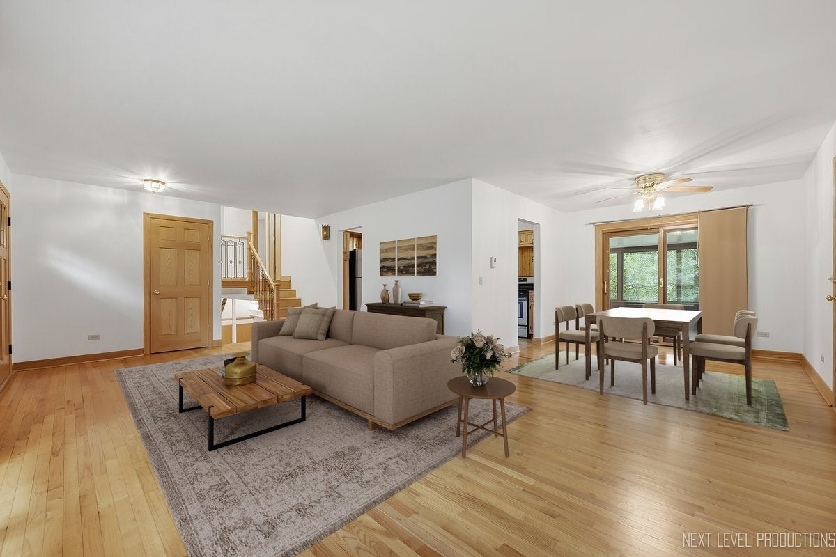 28W041 Elm Drive