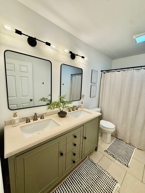 Tiny photo for 293 Wellington Drive, Crystal Lake, IL 60014 (MLS # 12510971)