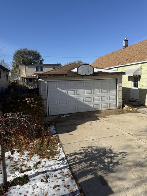 Tiny photo for 13508 S Avenue L Street, Chicago, IL 60633 (MLS # 12518351)