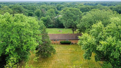 Tiny photo for 1909 Louise Street, Crystal Lake, IL 60014 (MLS # 12476045)