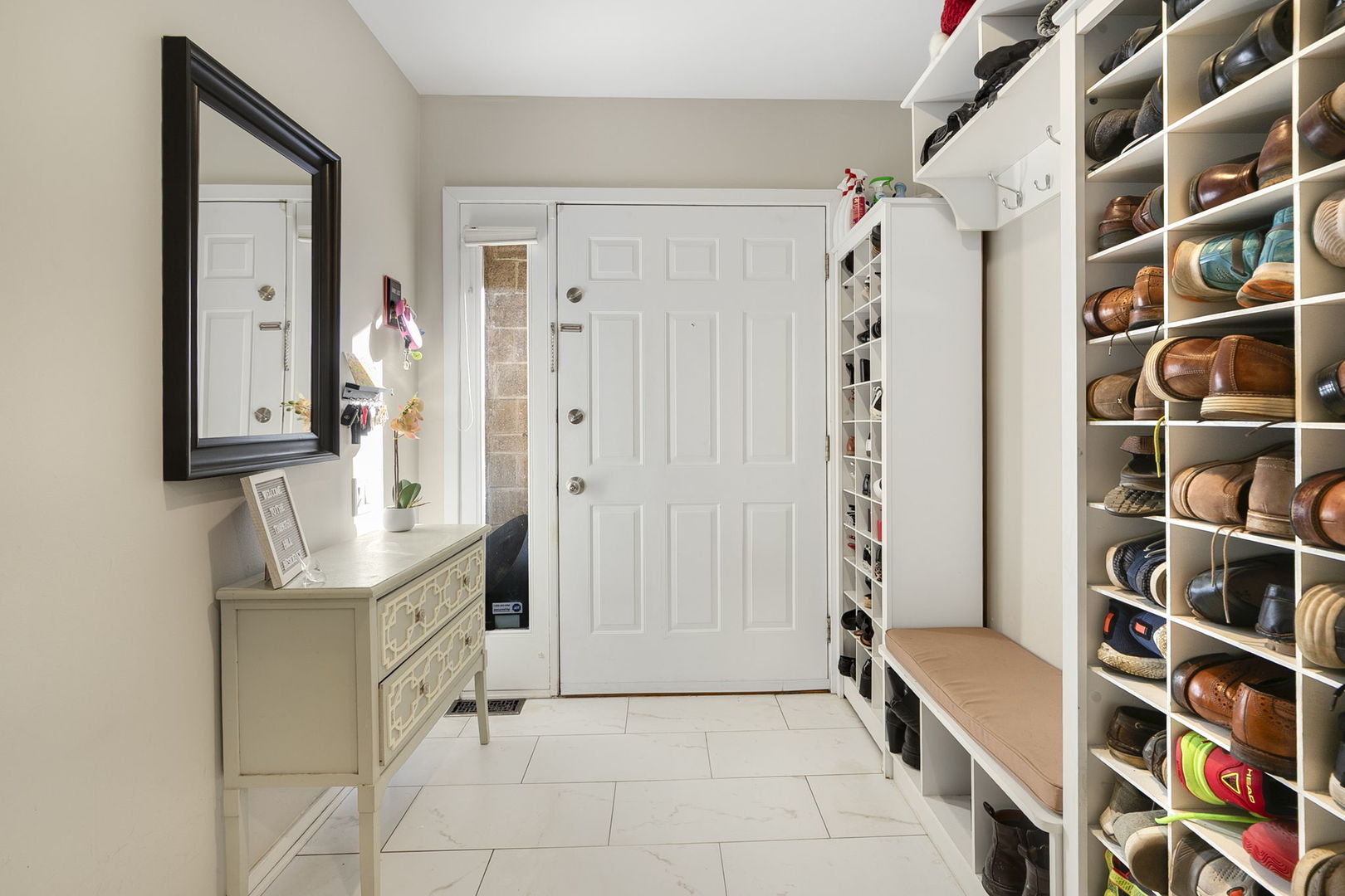 2501 N WAYNE Avenue 14