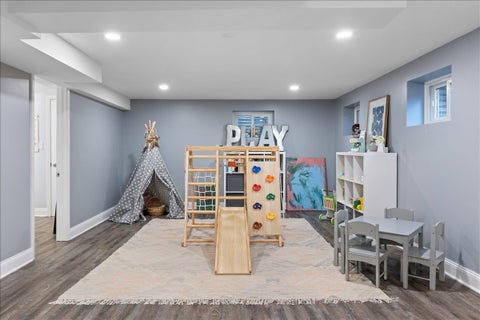 Tiny photo for 131 Joyce Place, Park Ridge, IL 60068 (MLS # 12675155)