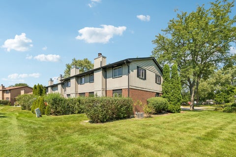 Tiny photo for 1326 Loughborough Court, Wheaton, IL 60189 (MLS # 12741498)