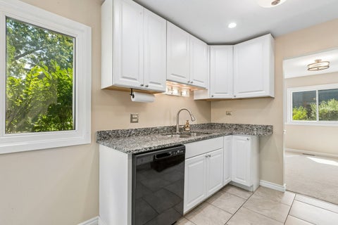 Tiny photo for 1326 Loughborough Court, Wheaton, IL 60189 (MLS # 12741498)
