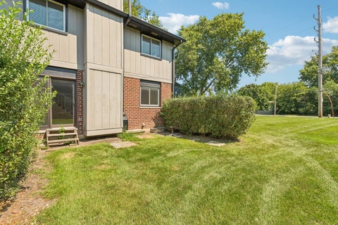 Tiny photo for 1326 Loughborough Court, Wheaton, IL 60189 (MLS # 12741498)