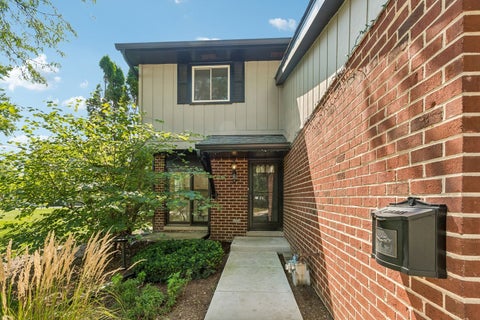 Tiny photo for 1326 Loughborough Court, Wheaton, IL 60189 (MLS # 12741498)
