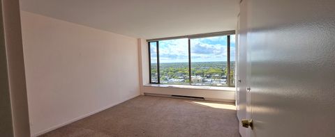 Tiny photo for 5455 N Sheridan Road #2415, Chicago, IL 60640 (MLS # 12491657)
