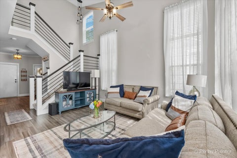 Tiny photo for 1423 Walnut Hill Avenue #1423, St. Charles, IL 60174 (MLS # 12771670)