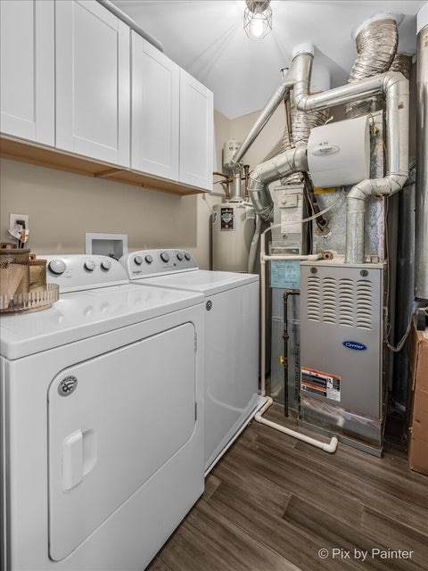 Tiny photo for 1423 Walnut Hill Avenue #1423, St. Charles, IL 60174 (MLS # 12771670)