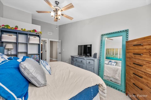 Tiny photo for 1423 Walnut Hill Avenue #1423, St. Charles, IL 60174 (MLS # 12771670)