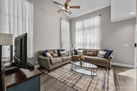 Tiny photo for 1423 Walnut Hill Avenue #1423, St. Charles, IL 60174 (MLS # 12771670)