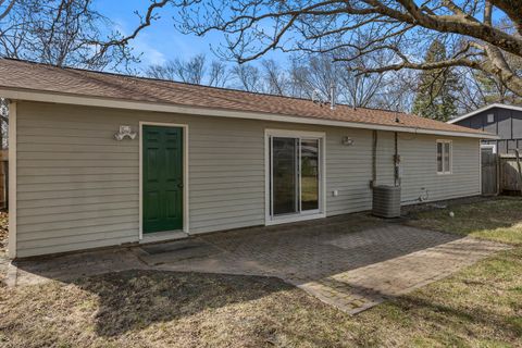 Tiny photo for 2504 Hathaway Drive, Champaign, IL 61821 (MLS # 12588042)