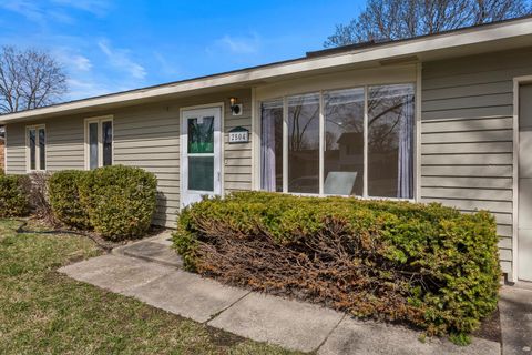 Tiny photo for 2504 Hathaway Drive, Champaign, IL 61821 (MLS # 12588042)