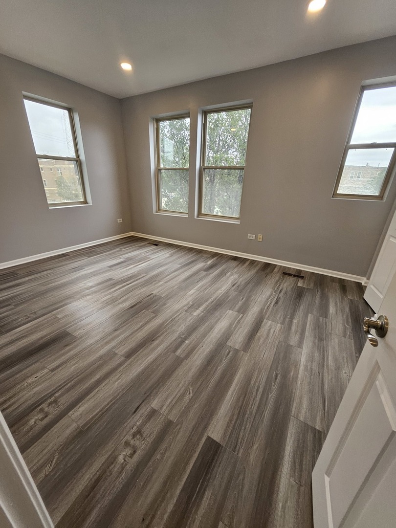 736 S Kedzie Avenue 2