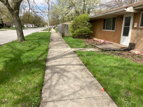 Tiny photo for 17246 Community Street, Lansing, IL 60438 (MLS # 12682634)