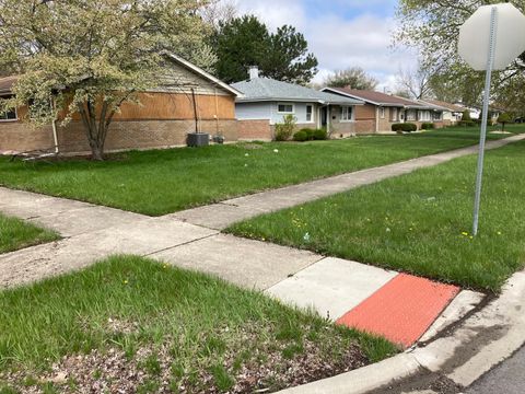 Tiny photo for 17246 Community Street, Lansing, IL 60438 (MLS # 12682634)