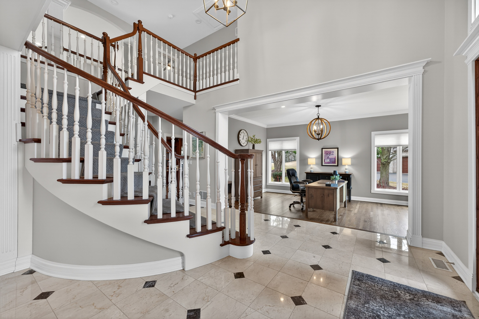 38W509 Golfview Court