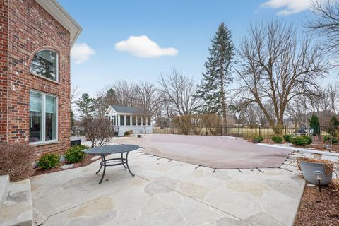 Tiny photo for 38W509 Golfview Court, St. Charles, IL 60175 (MLS # 12585478)