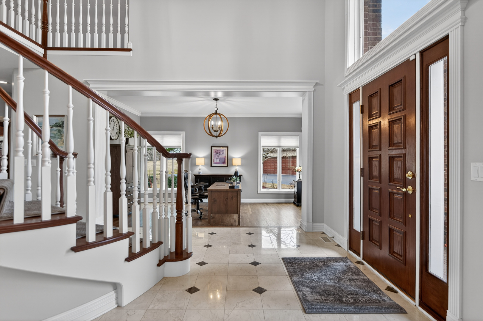 38W509 Golfview Court