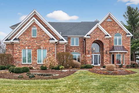 38W509 Golfview Court St. Charles IL 60175