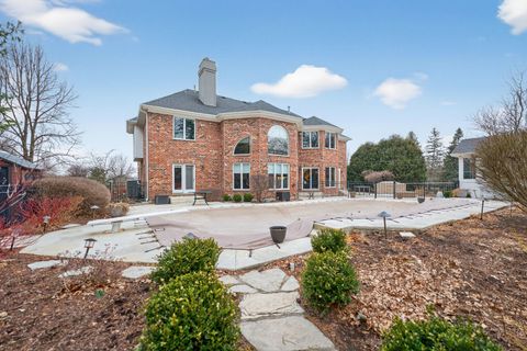 Tiny photo for 38W509 Golfview Court, St. Charles, IL 60175 (MLS # 12585478)